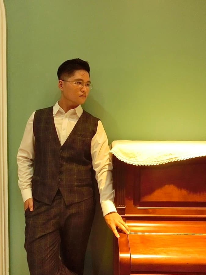 Tom Tran - English Teacher